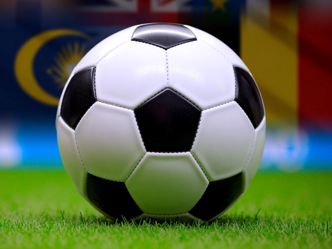 开云体育官网下载-五大联赛中小俱乐部如何应对金元时代挑战，五大联赛各俱乐部之间的关系  第3张